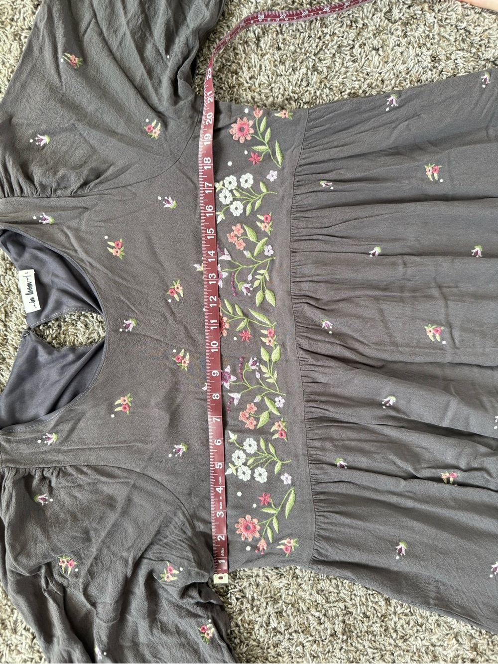 Embroidered Floral Maxi Dress - Picture 8 of 15